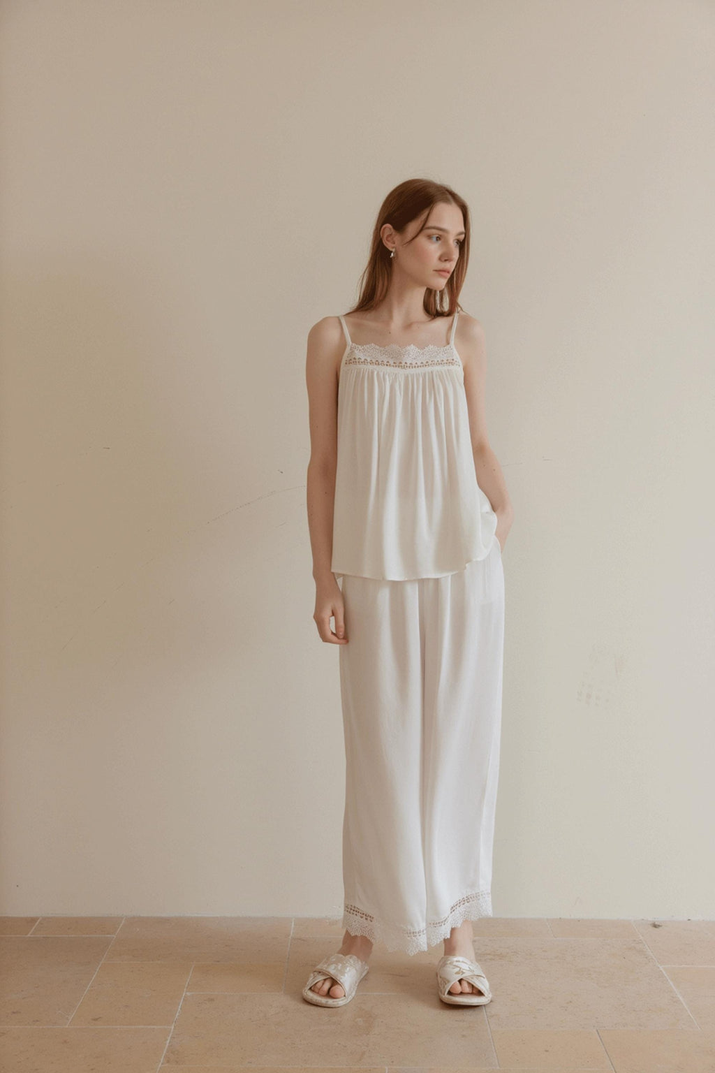 Women's Soft White Lace-Trimmed Viscose Sleepwear Set - Elegant Loungewear for Comfort & Style Deep Pockets