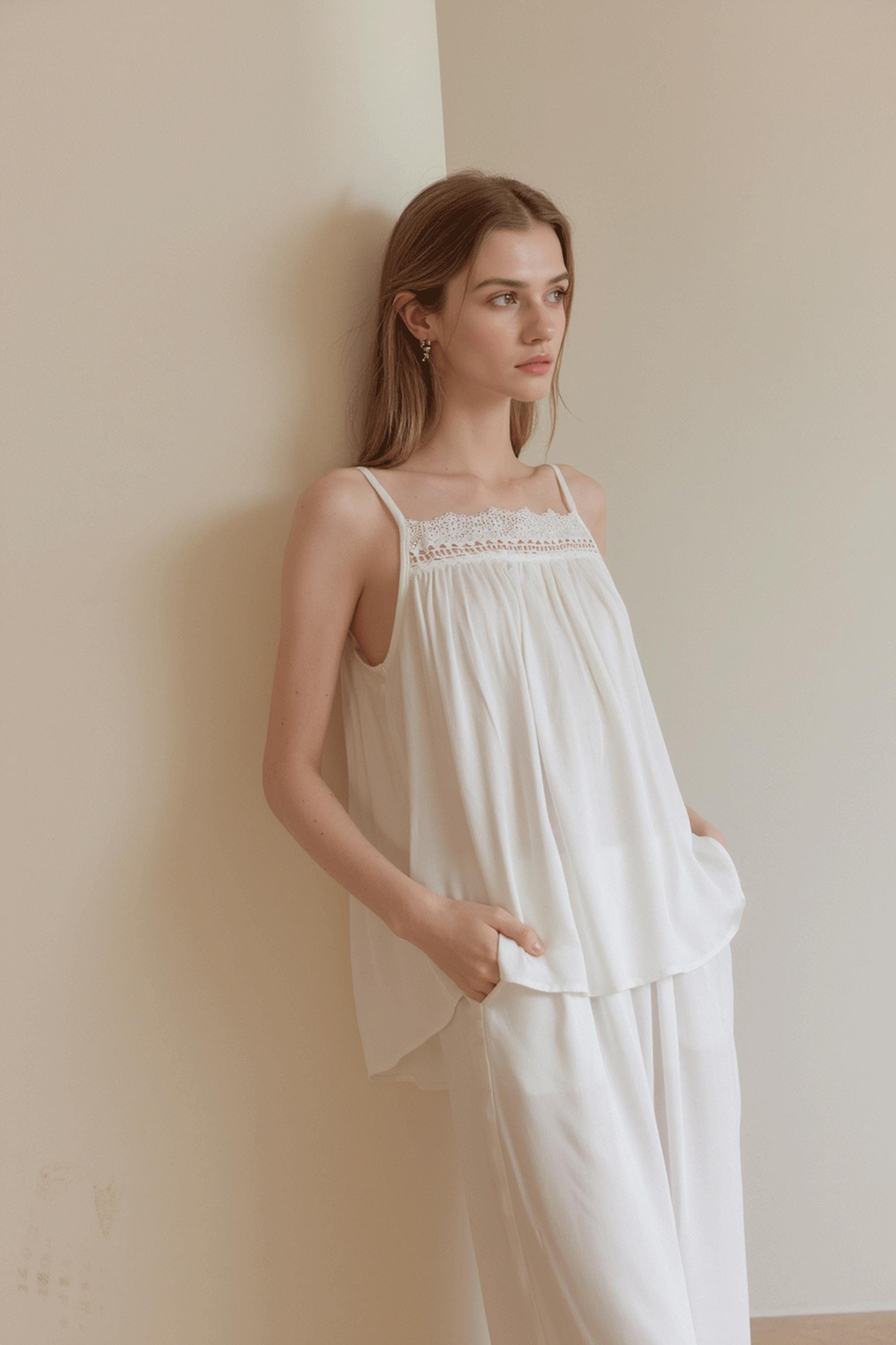 Women's Soft White Lace-Trimmed Viscose Sleepwear Set - Elegant Loungewear for Comfort & Style Deep Pockets