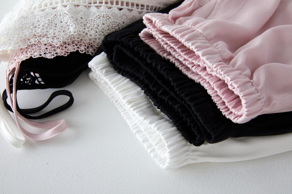 Women's Soft White Lace-Trimmed Viscose Sleepwear Set - Elegant Loungewear for Comfort & Style Deep Pockets