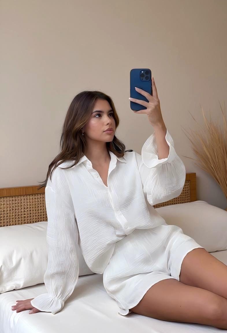 Muslin Cotton Pajama Set, Ruffle Sleeve Shirt and Shorts, Breathable Summer Loungewear, Bridal Sleepwear, Minimalist White Lounge Set